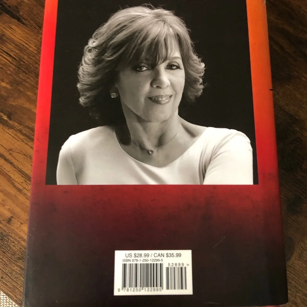 Nora Roberts Blood and Bone Book